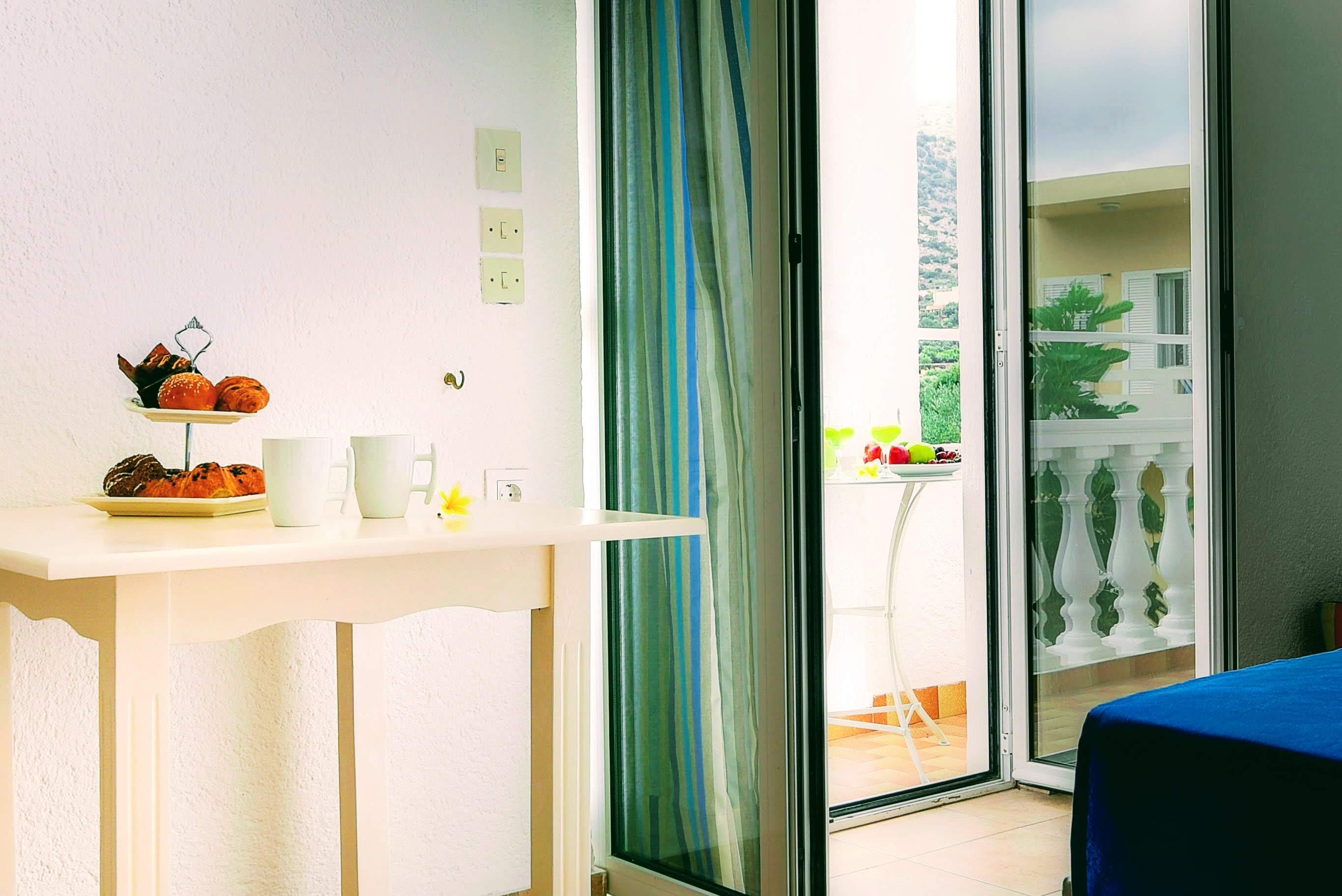 Ibiscus Hotel Malia Экстерьер фото